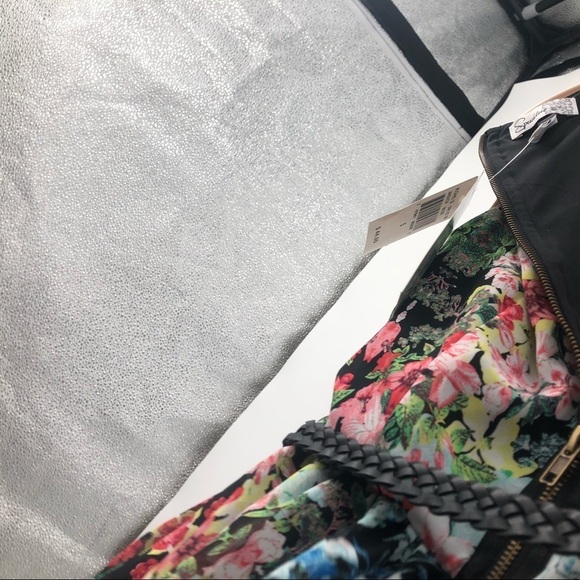 Speechless‎ Juniors floral dress with belt size 5 - Picture 11 of 12